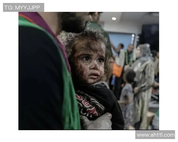 足球明星的悲痛回忆：父亲被杀的故事揭示了家庭的脆弱与坚韧